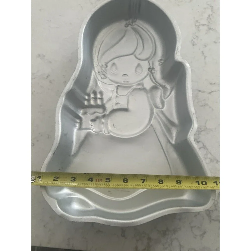 1993 Precious Moments Wilton Cake Pan Mold 2105-9365 Vintage 16.5” Birthday